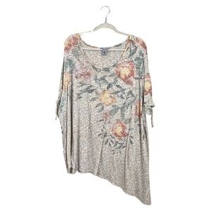 Catherine’s Floral & Animal Print Asymmetrical Hem Short Sleeve Top Size 3X Cute